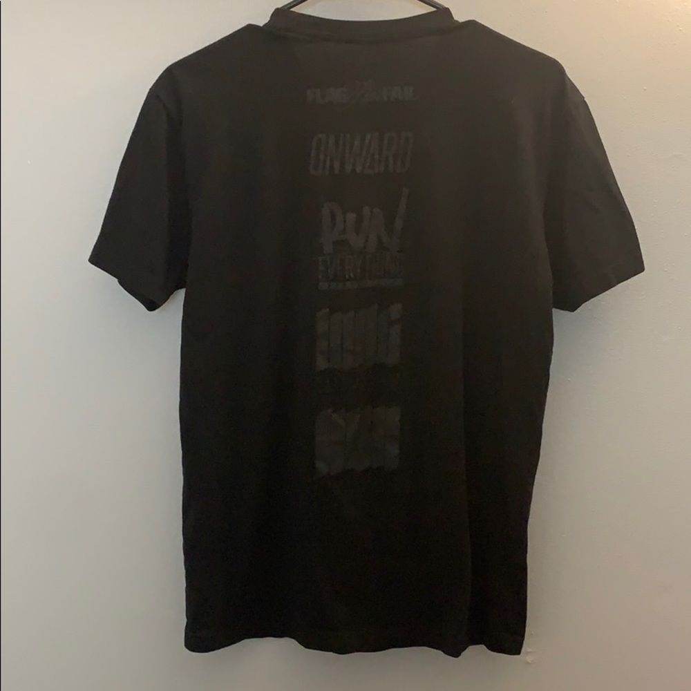 FlagNorFail Tee 🖤 - Picture 2 of 4